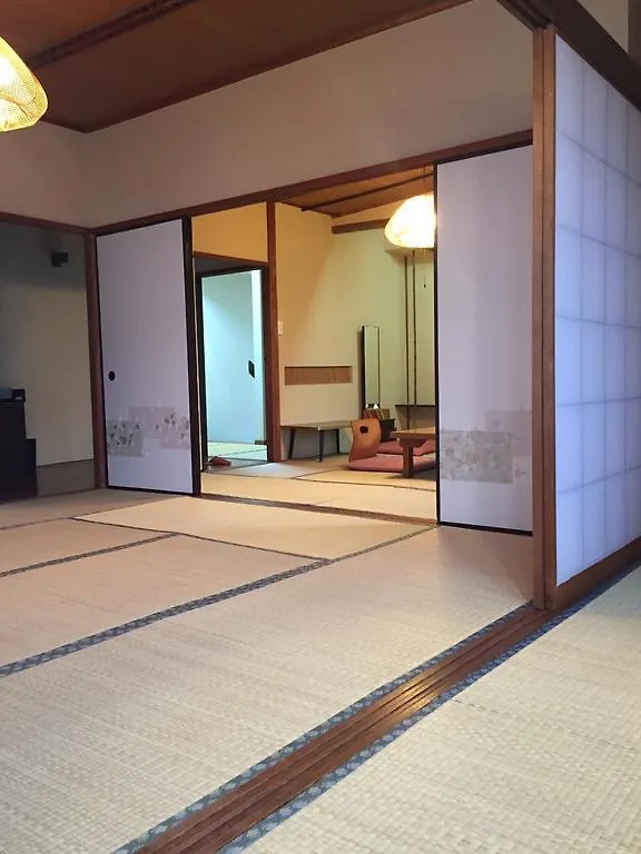 Saneiso Hotel Hakone 2*,